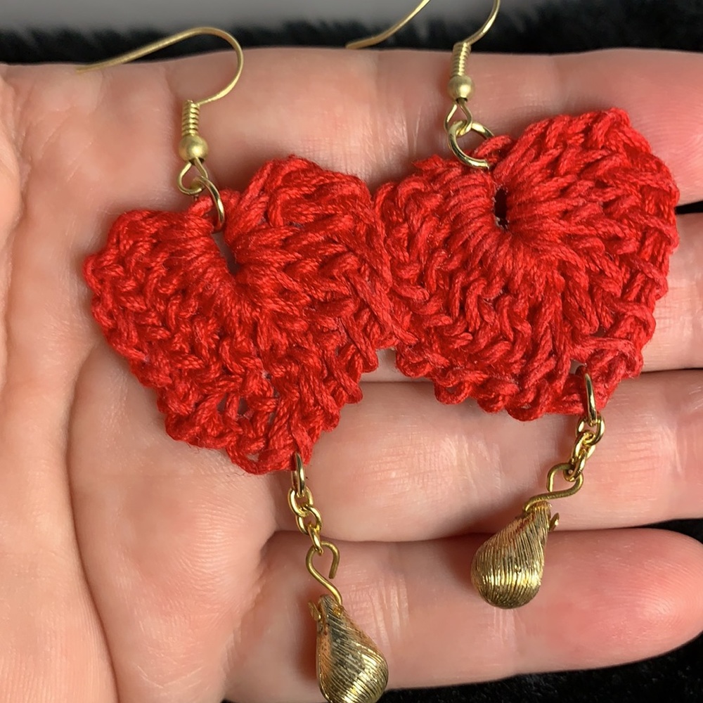 ❤️❤️❤️Red Heart Knitted Earrings❤️❤️❤️